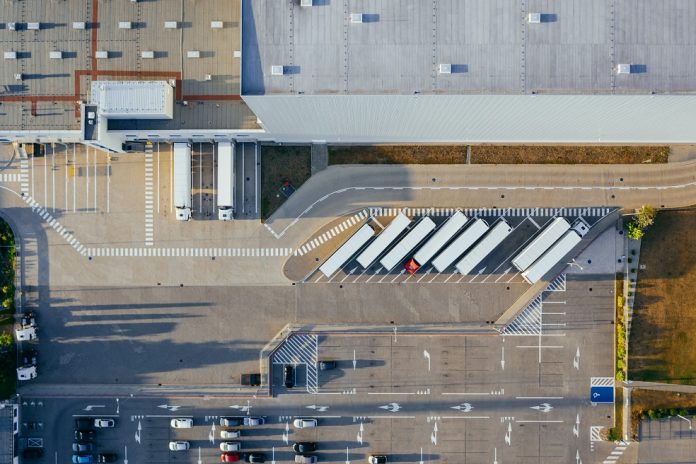 sprzedaz detaliczna i hurtowa sprzedaż detaliczna i hurtowa
